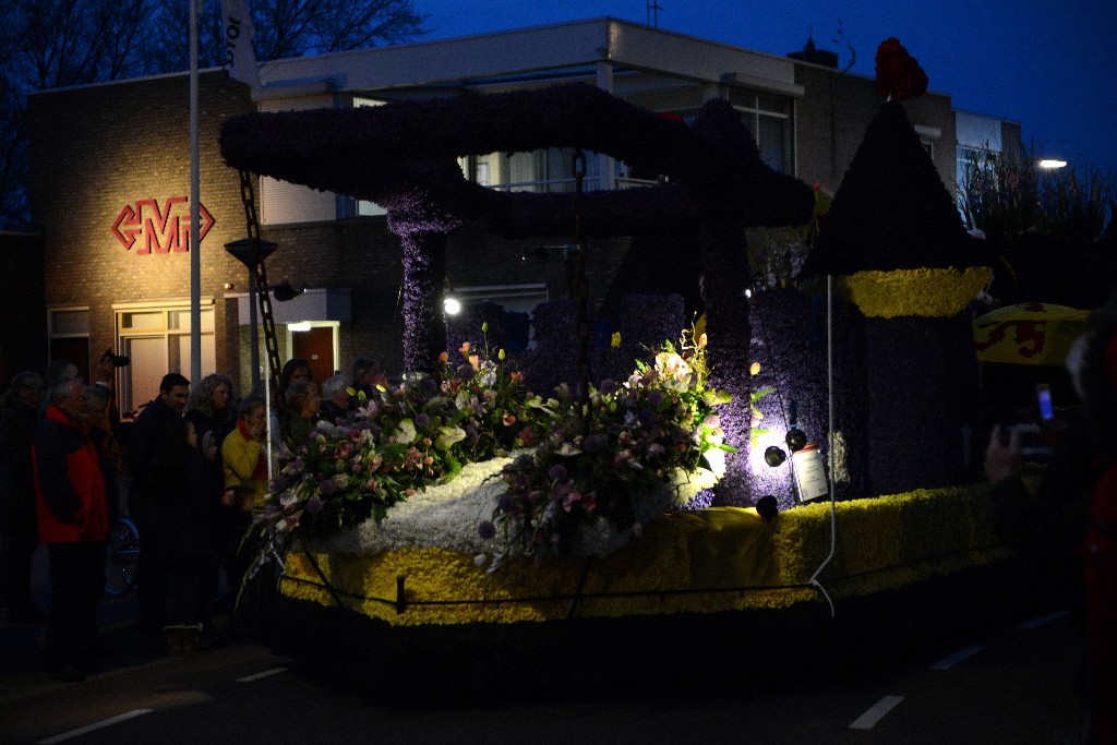 ../Images/Bloemencorso 2015 122.jpg